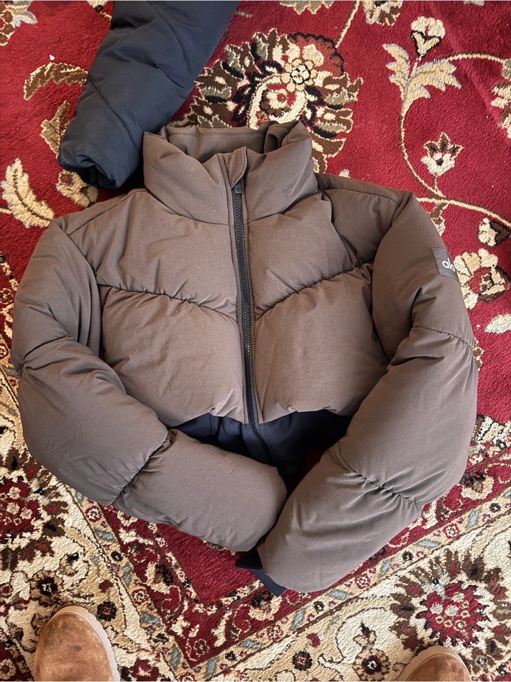 Alo Yoga Main Act Corset Puffer - Espresso - Picture 2 of 5